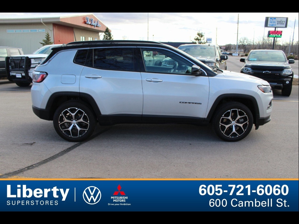 Used 2024 Jeep Compass Limited SUV