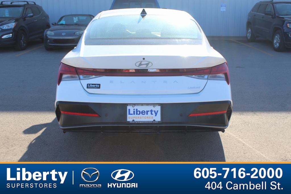 Used 2024 Hyundai Elantra Limited Sedan