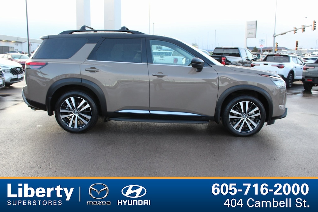 Used 2023 Nissan Pathfinder Platinum SUV