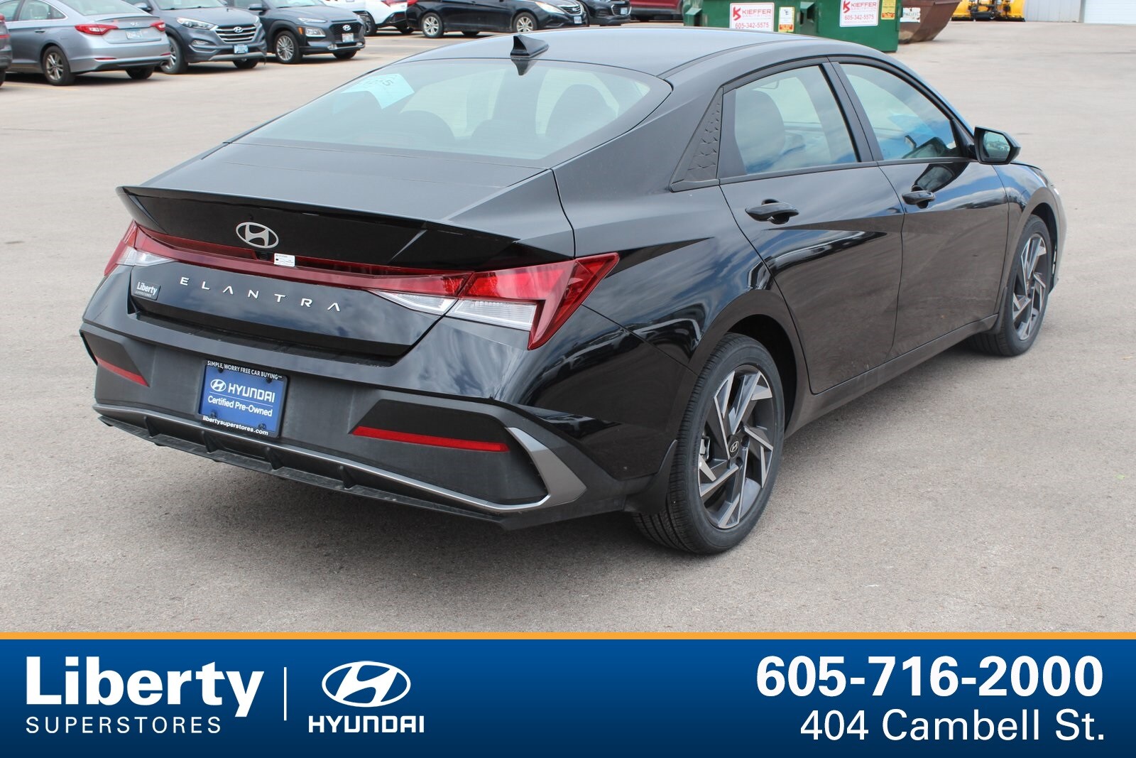 2025 Hyundai Elantra SEL Sport photo 3