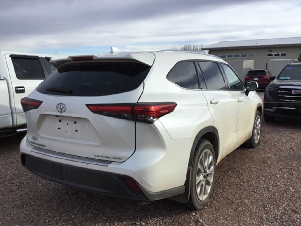 Used 2020 Toyota Highlander Limited SUV