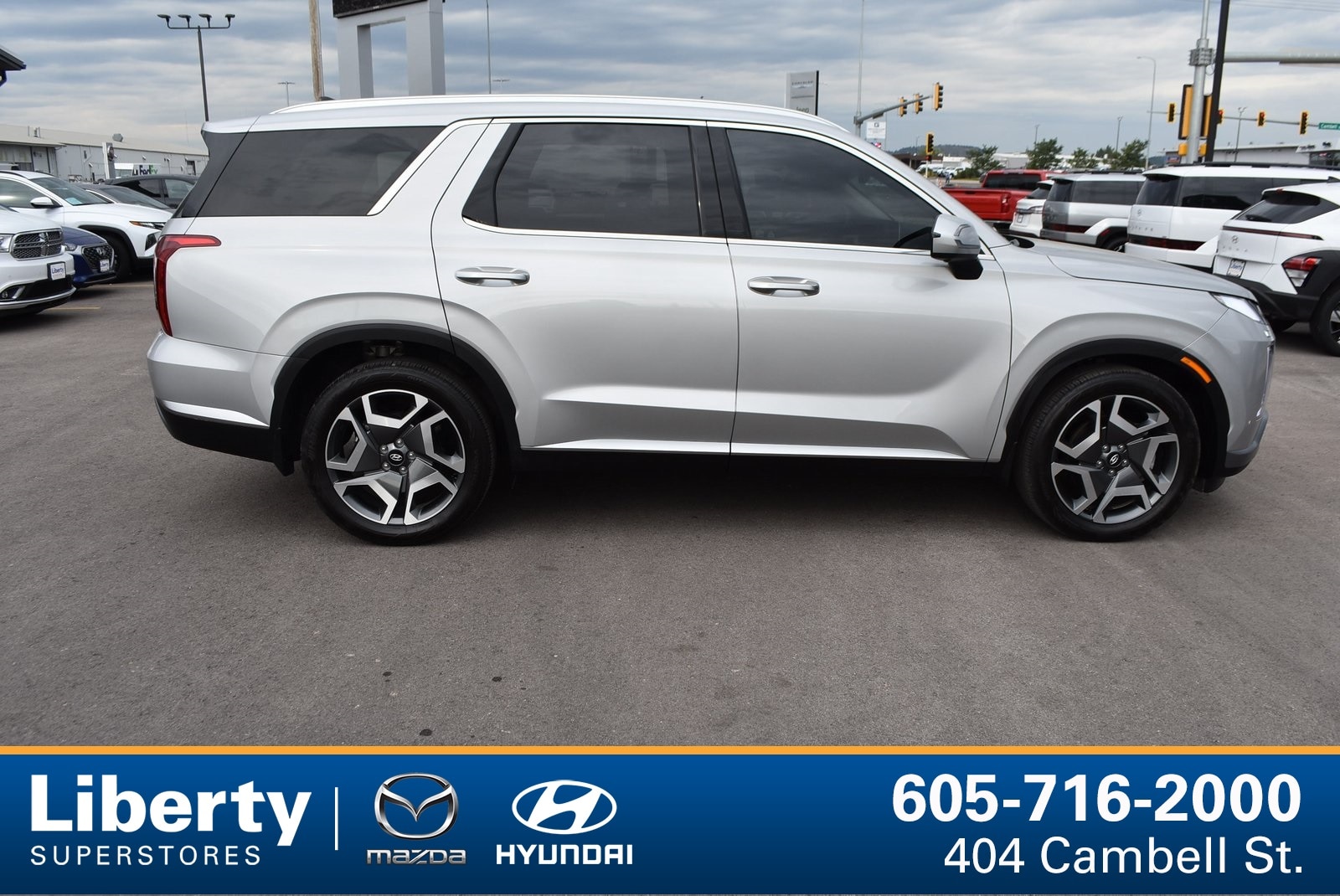 Used 2023 Hyundai Palisade SEL with VIN KM8R4DGE7PU574761 for sale in Rapid City, SD