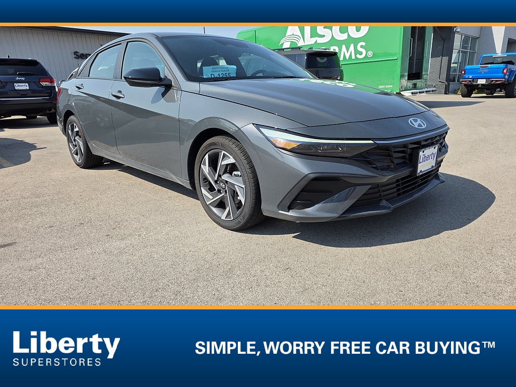 Used 2025 Hyundai Elantra SEL Sport Sedan
