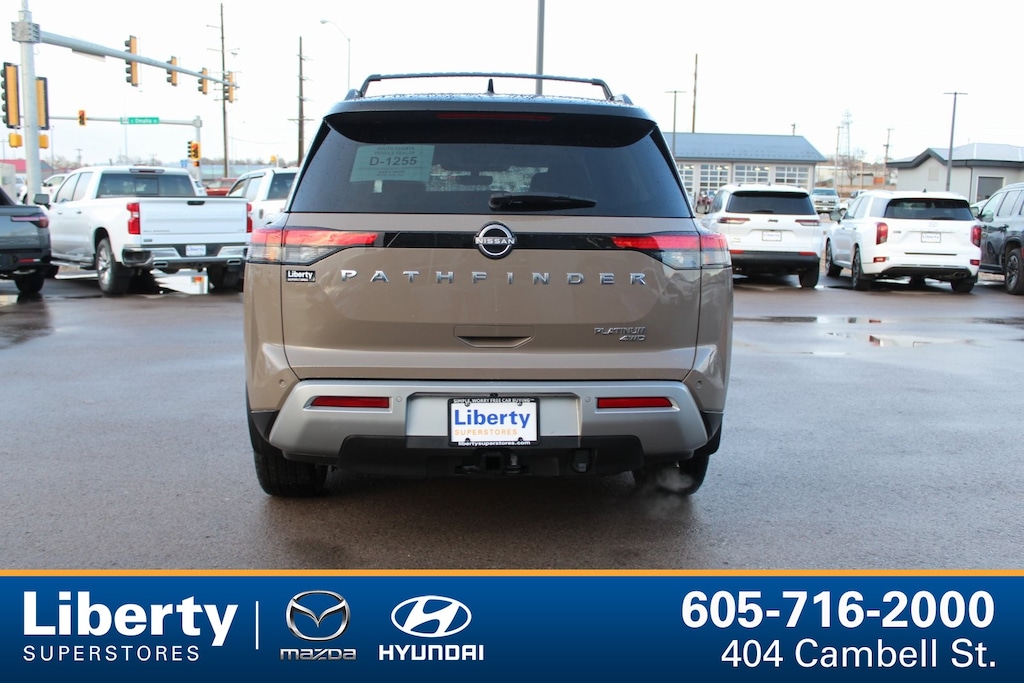 Used 2023 Nissan Pathfinder Platinum SUV