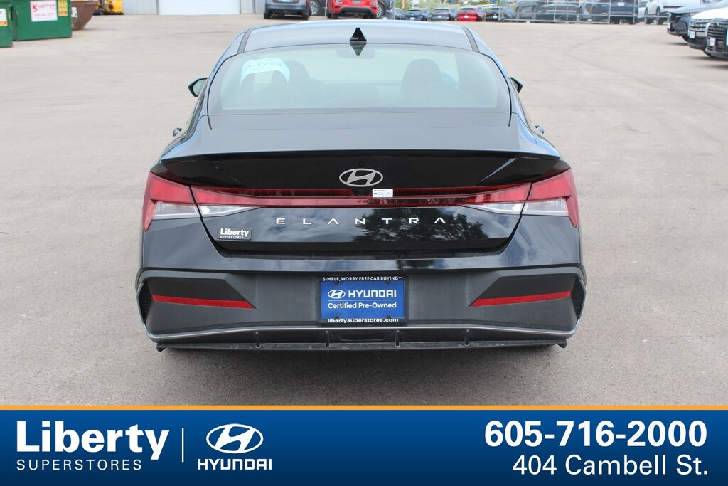 Used 2025 Hyundai Elantra SEL Sport Sedan