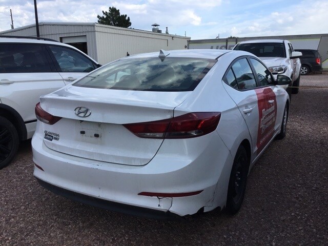 2018 Hyundai Elantra SE photo 2