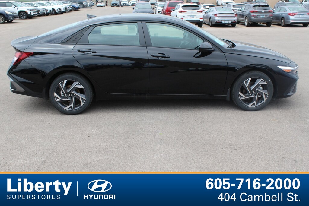 Used 2025 Hyundai Elantra SEL Sport Sedan