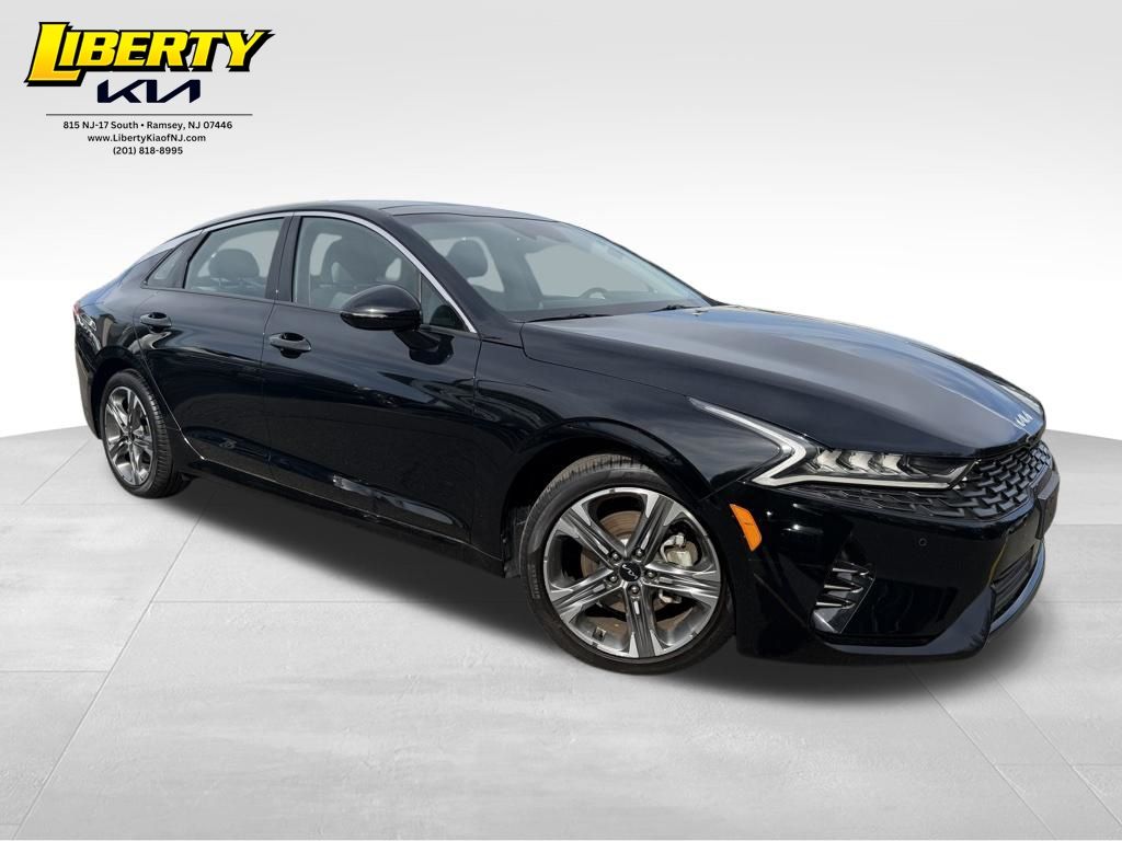 2024 Kia Optima EX FWD's photo