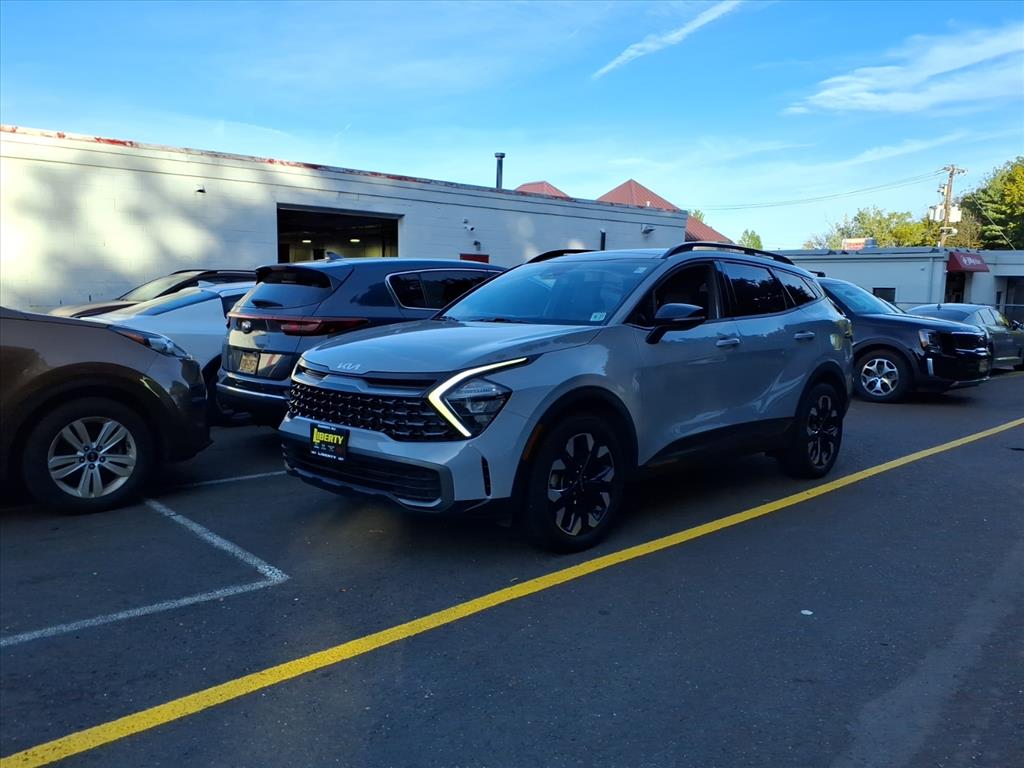 2023 Kia Sportage X-Line photo 3