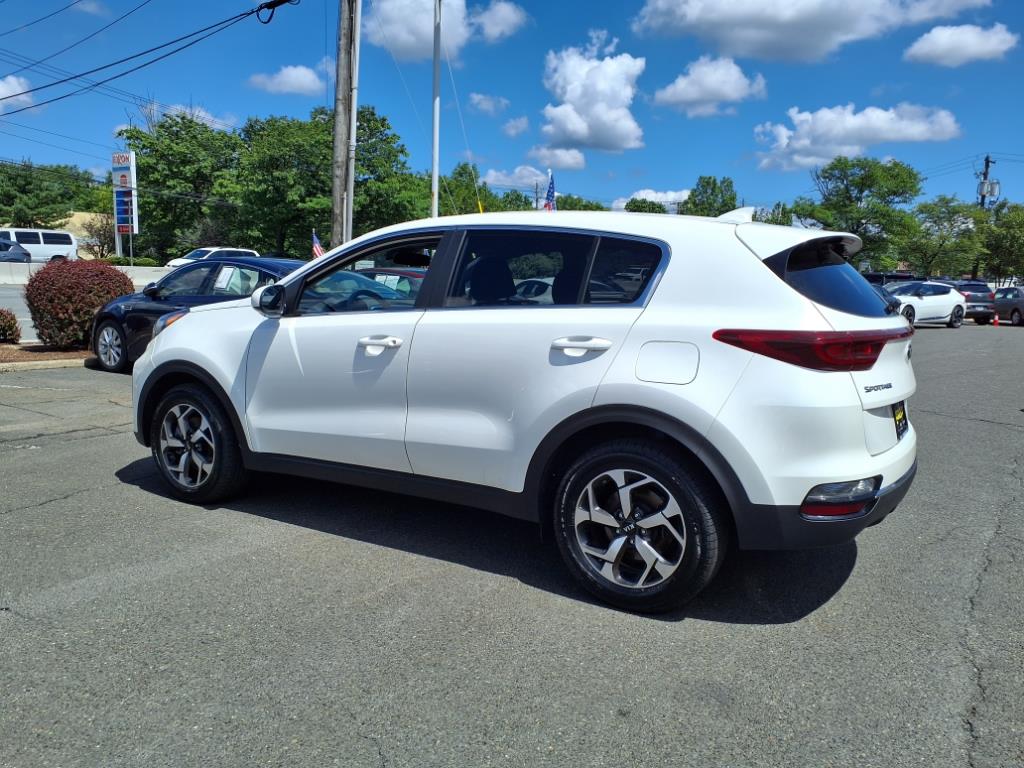 2022 Kia Sportage LX photo 2