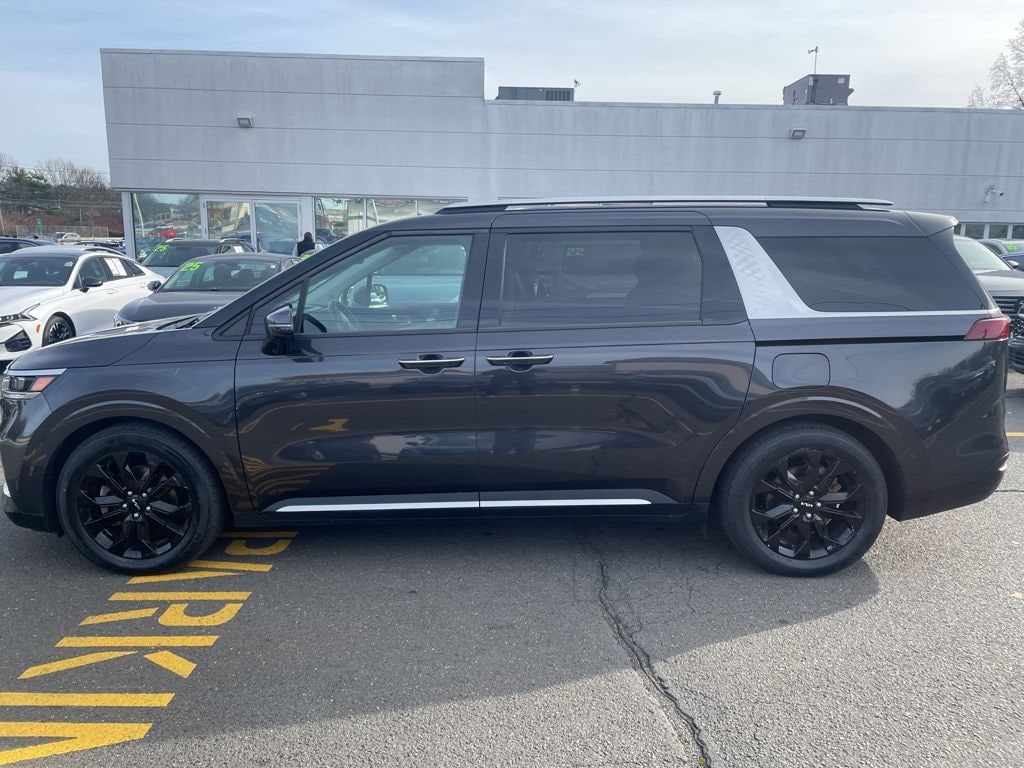 Used 2024 Kia Carnival SX Prestige Minivan/Van