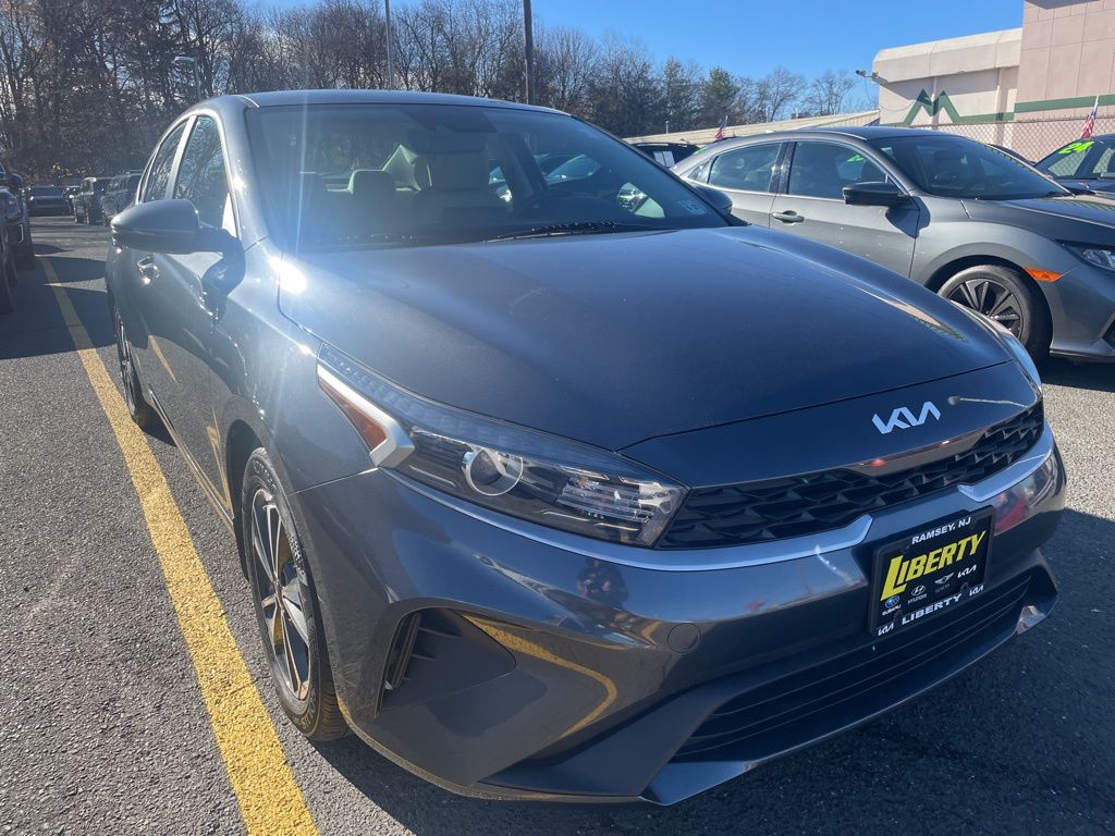 2022 Kia FORTE LXS's photo