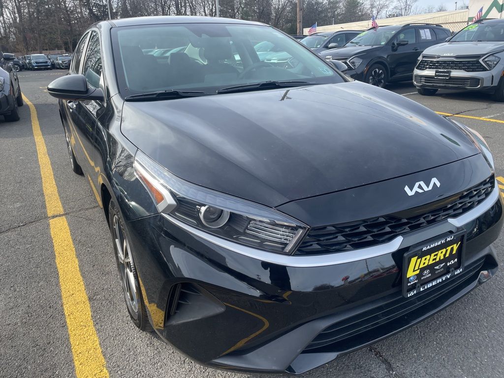 2023 Kia Forte LXS's photo