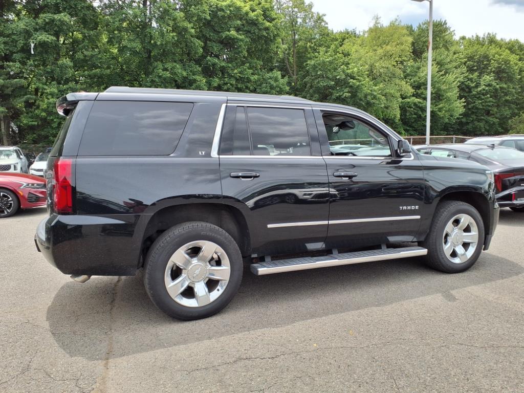 2019 Chevrolet Tahoe LT photo 4