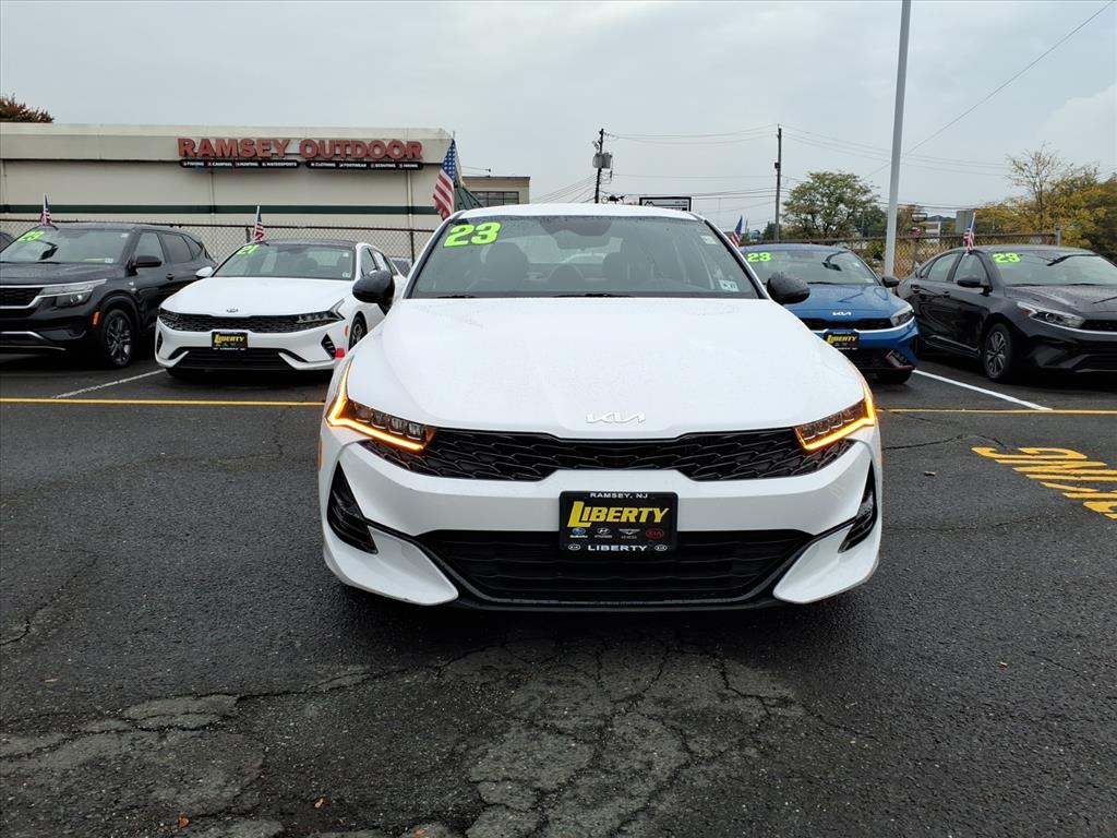 2023 Kia K5 GT-Line photo 2
