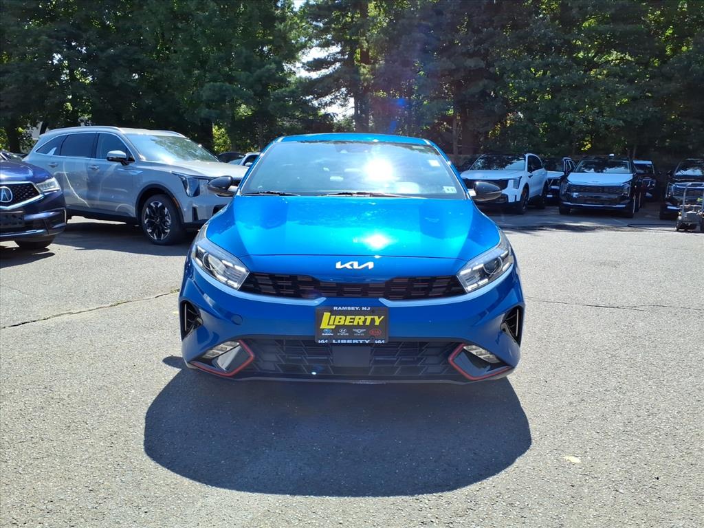 2023 Kia Forte GT-Line photo 2