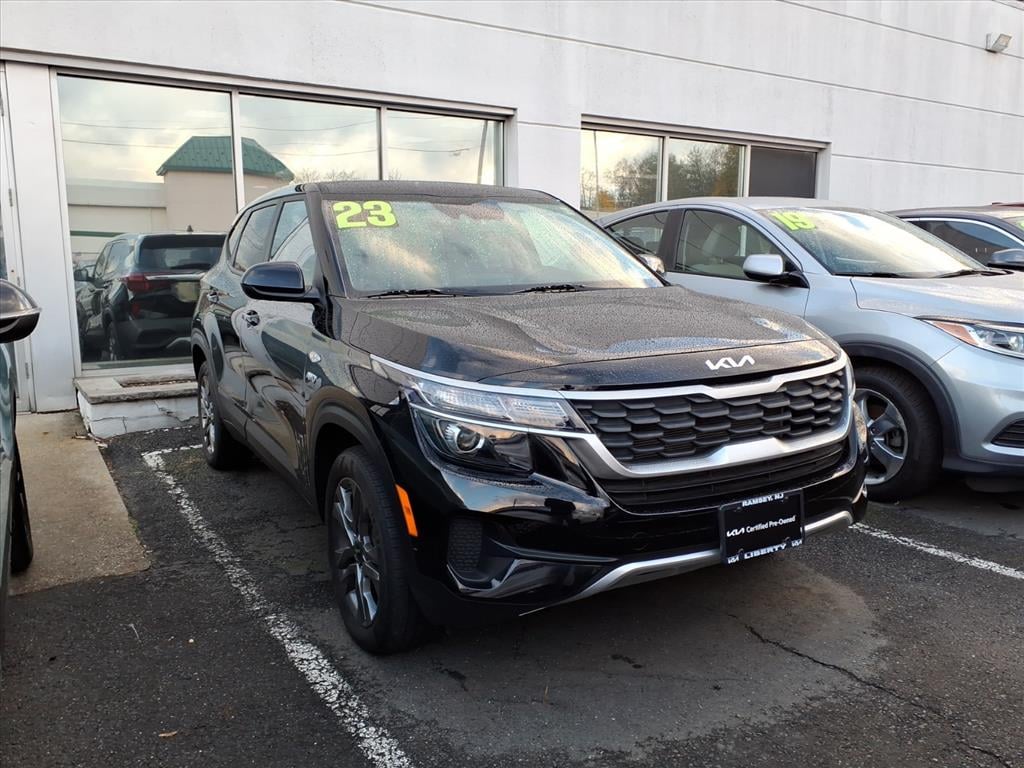 Certified 2023 Kia Seltos LX AWD LX SUV