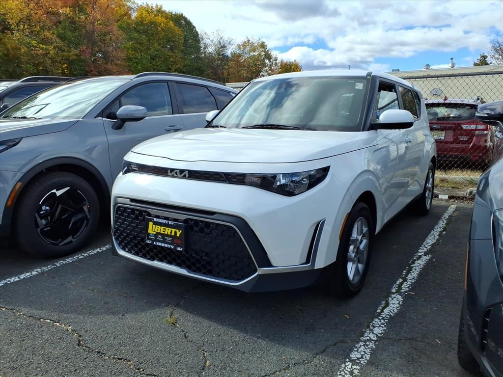 Certified 2023 Kia Soul S S  Crossover