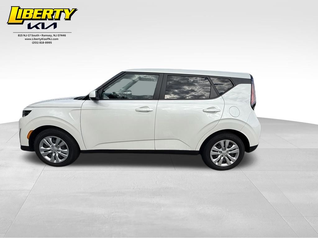 Used 2023 Kia Soul LX Hatchback