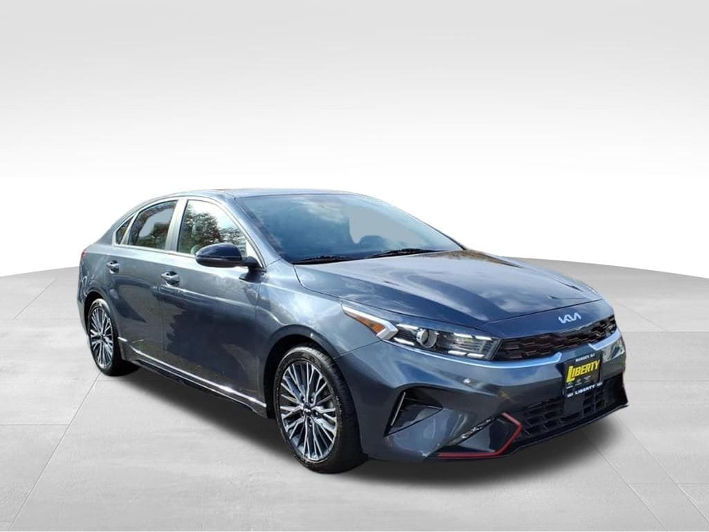 2023 Kia Forte GT-LINE's photo