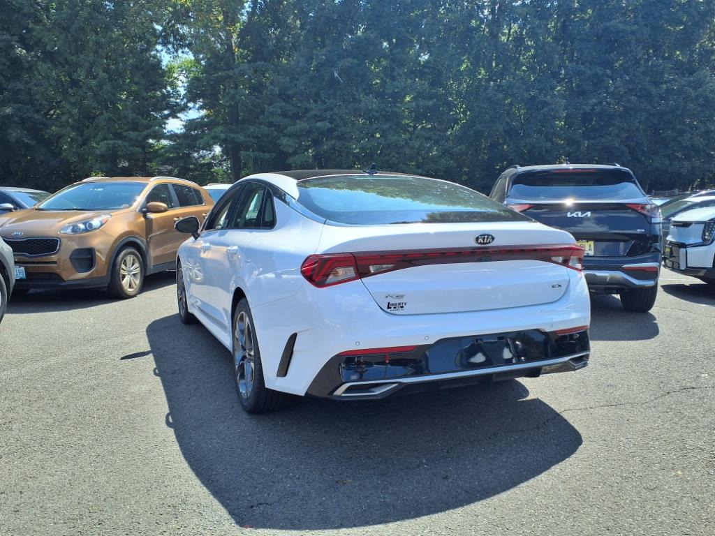 2021 Kia K5 EX photo 2