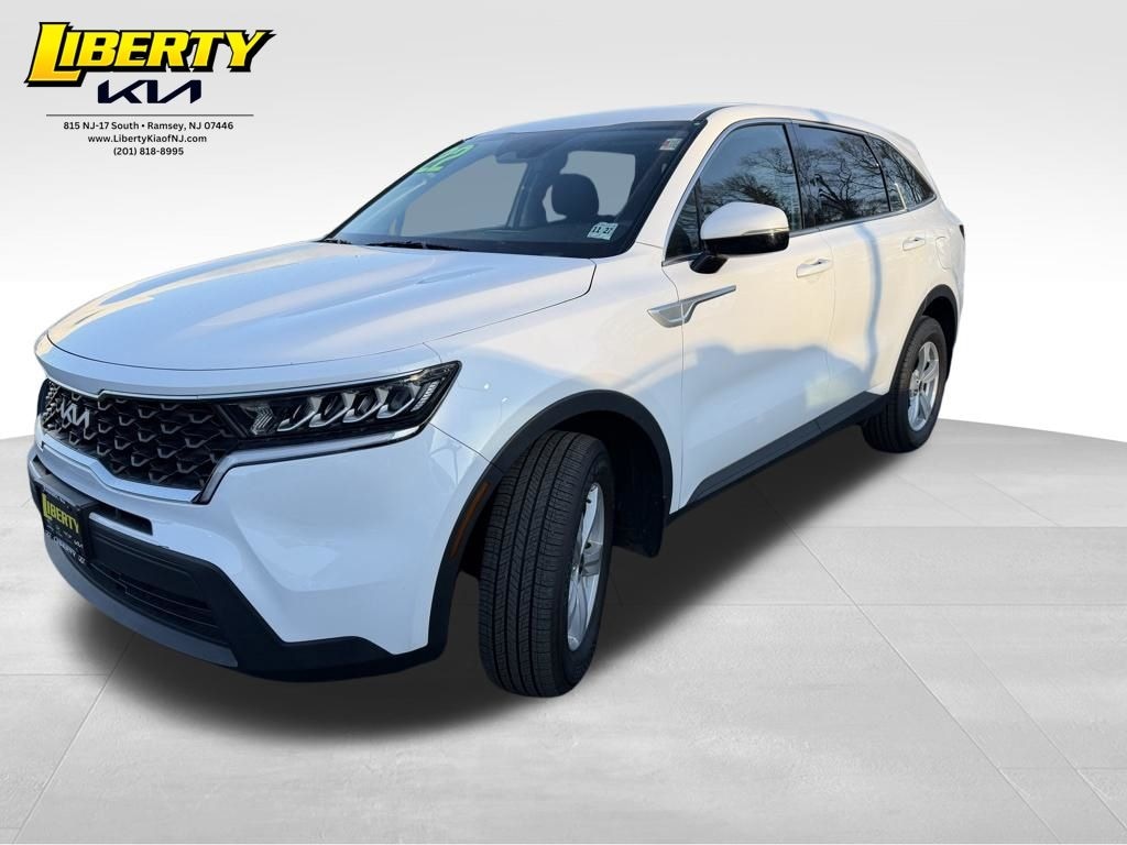 Certified 2022 Kia Sorento LX SUV