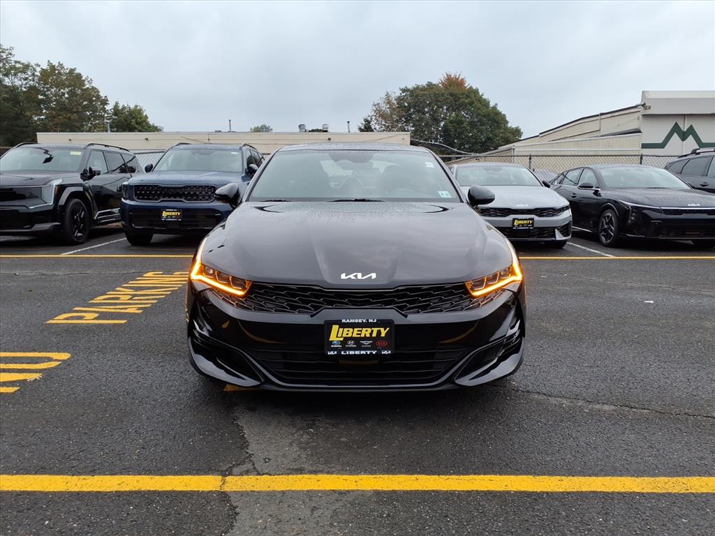 2022 Kia K5 GT-Line photo 2