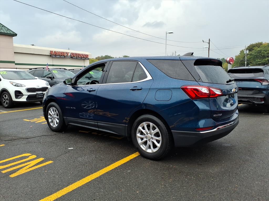 2020 Chevrolet Equinox photo 3