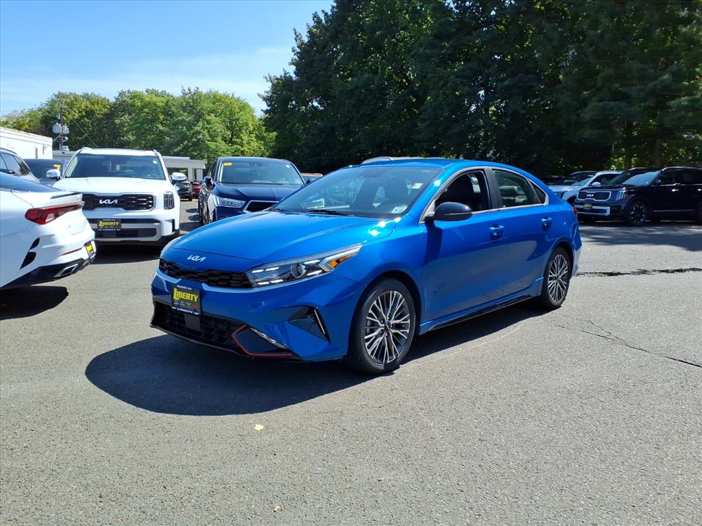 2023 Kia Forte GT-Line photo 3