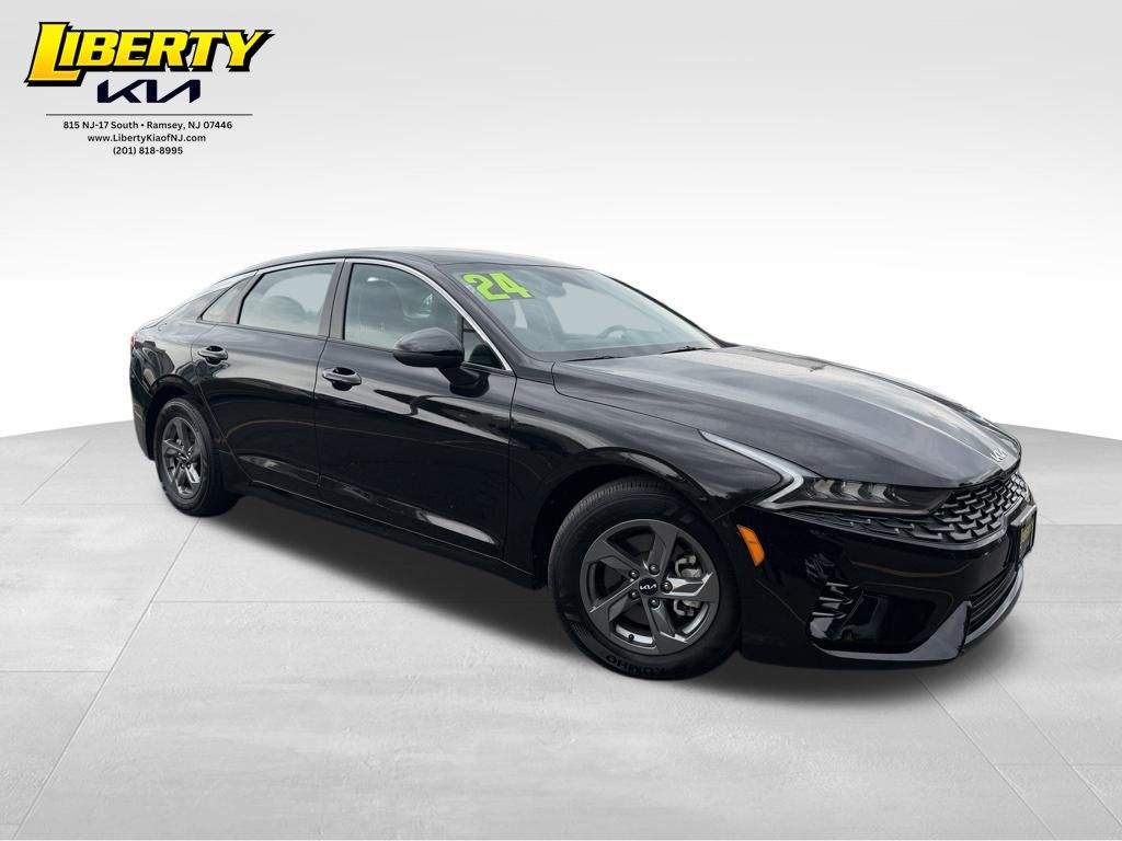 2024 Kia Optima LXS FWD's photo