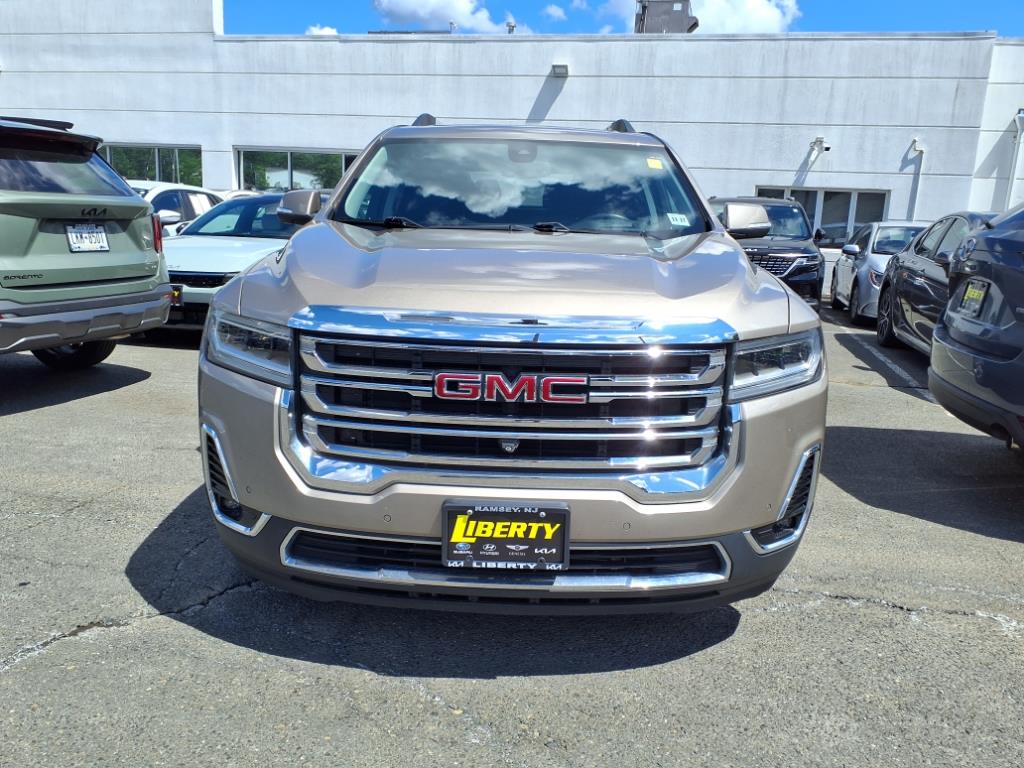 2022 Gmc Acadia SLT photo 2