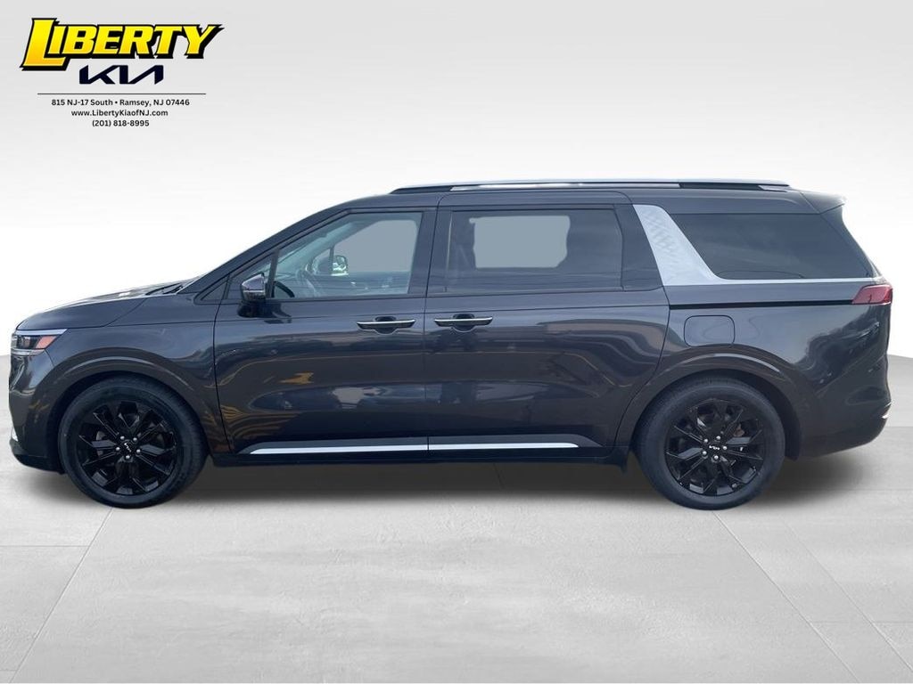 Used 2024 Kia Carnival SX Prestige Minivan/Van
