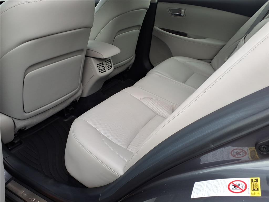 2012 Lexus ES 350 Base photo 4