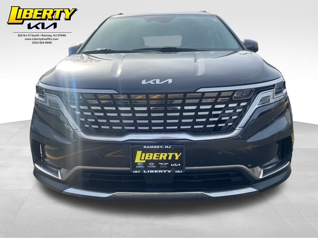 Used 2024 Kia Carnival SX Prestige Minivan/Van