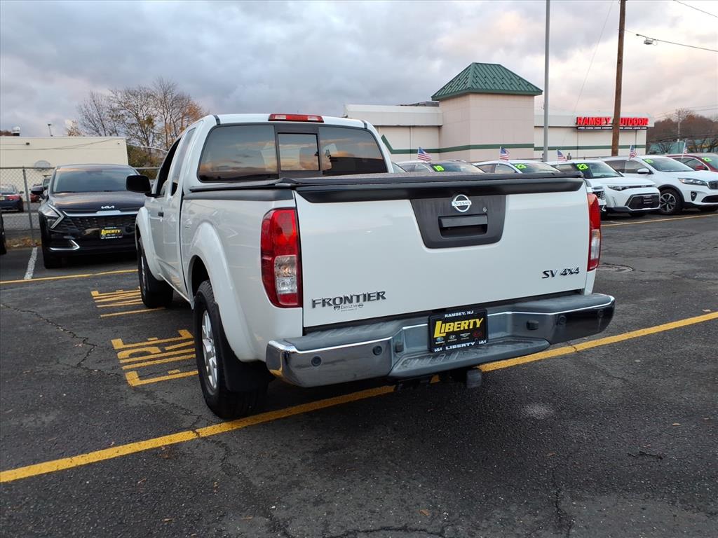 2015 Nissan Frontier PRO-4X King Cab photo 3