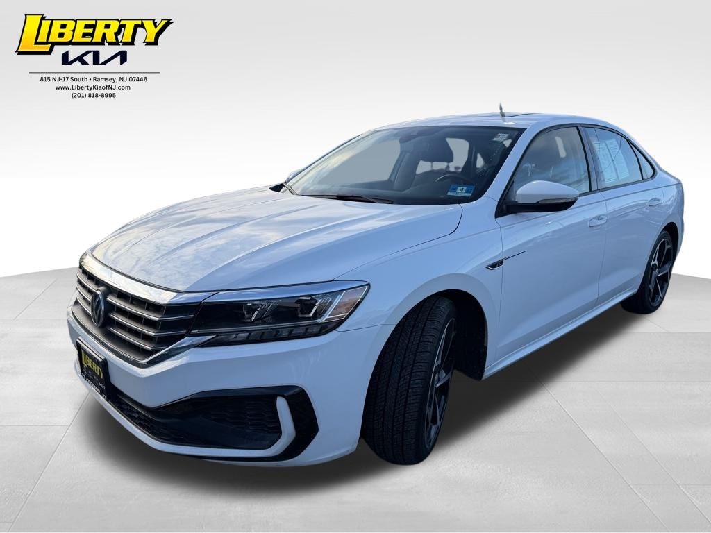 Used 2020 Volkswagen Passat 2.0T R-Line Sedan