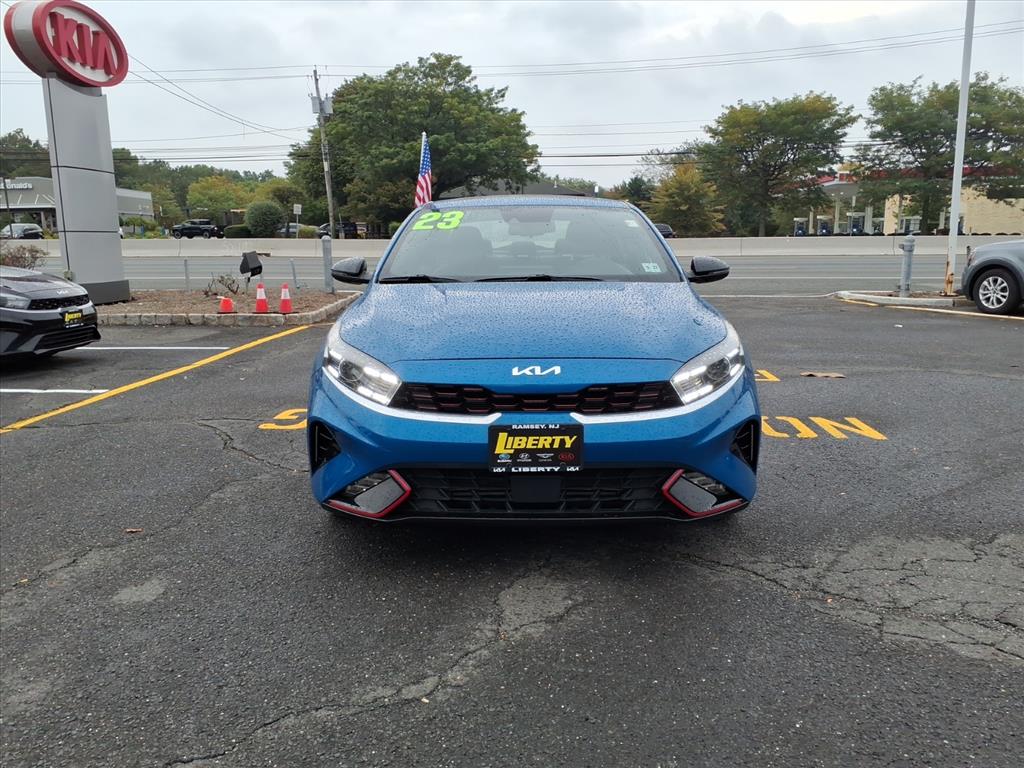 2023 Kia Forte GT-Line photo 2