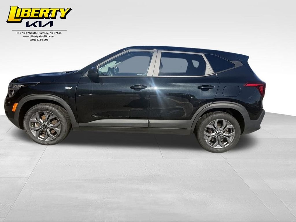 Certified 2024 Kia Seltos LX SUV