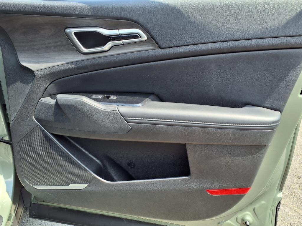 2023 Kia Sportage X-Line photo 4