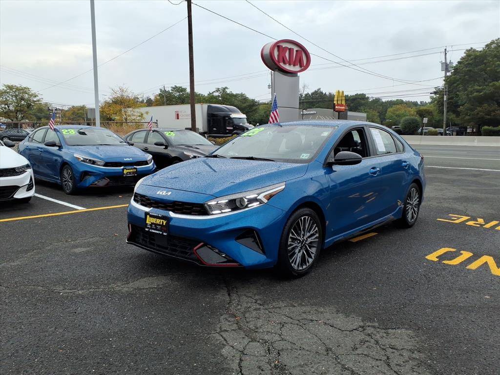 2023 Kia Forte GT-Line photo 3