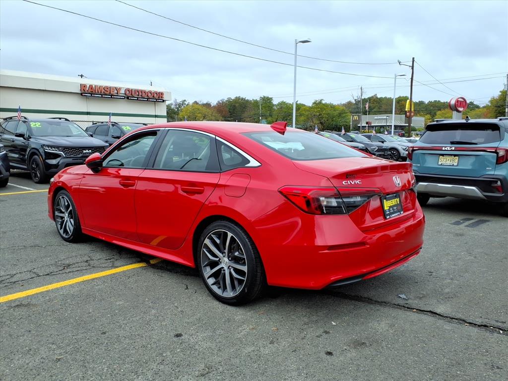 2023 Honda Civic Touring photo 4