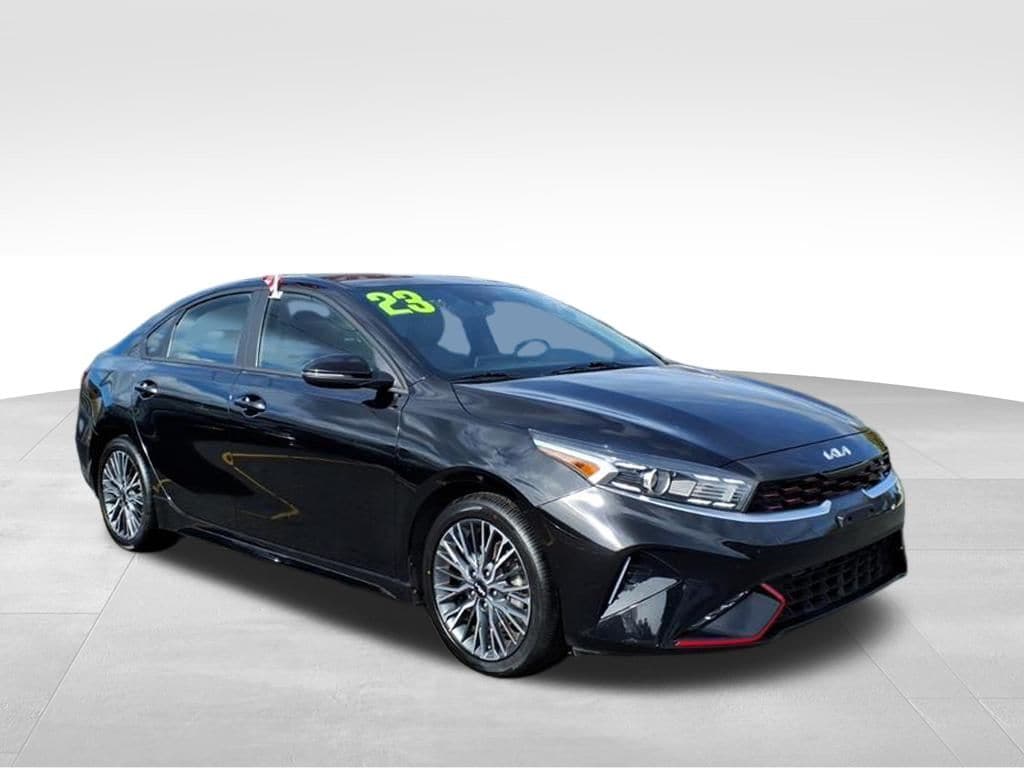 2023 Kia Forte GT-LINE's photo