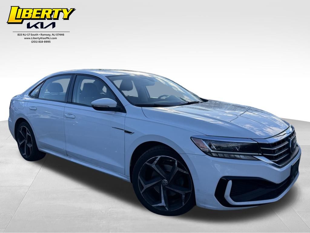 2020 Volkswagen Passat R-Line