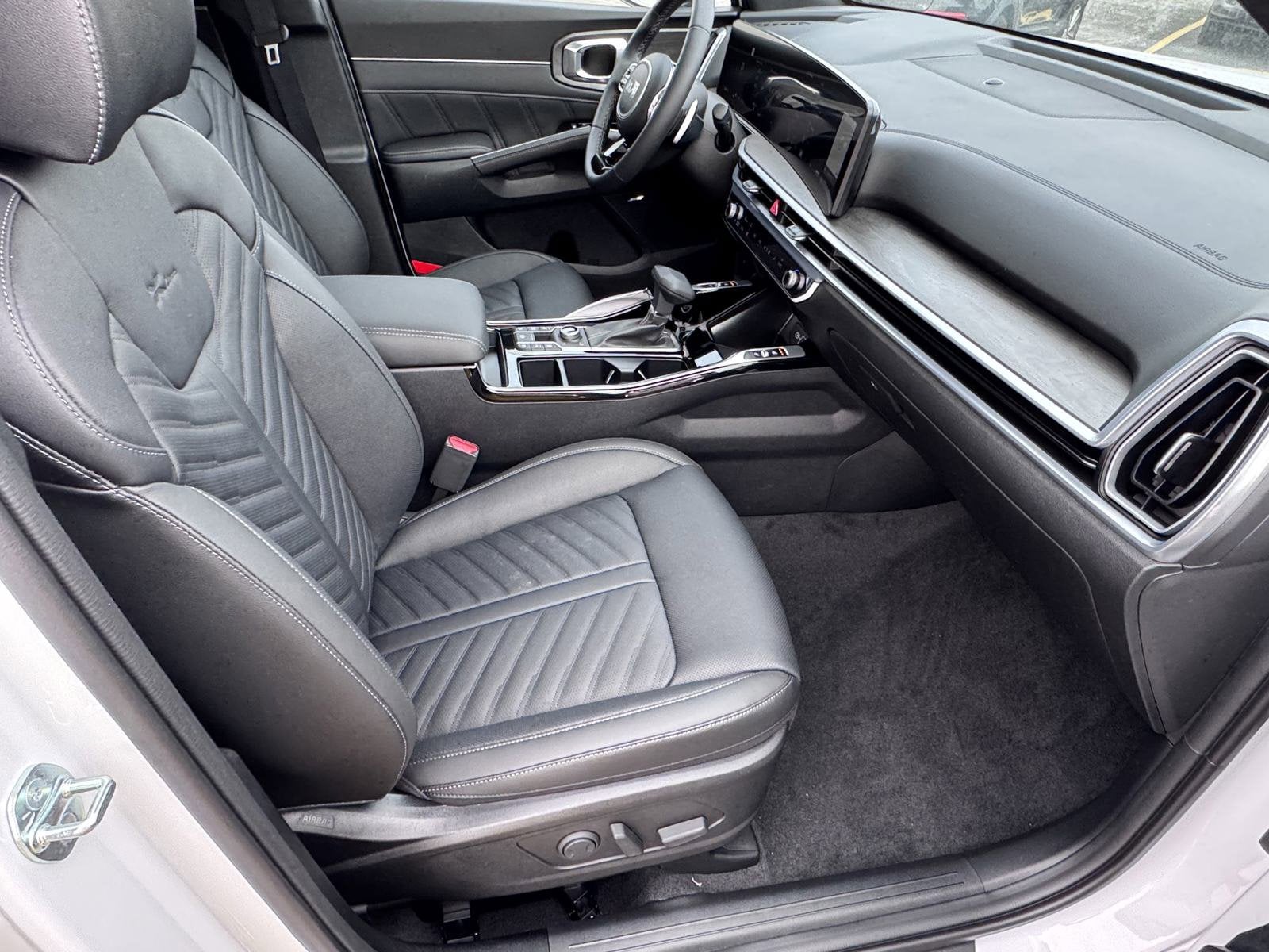 2025 Kia Sorento X-Line SX Prestige - Photo 8