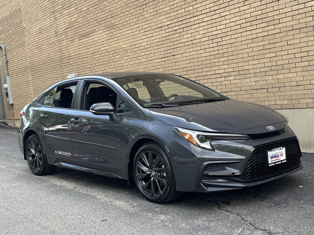 Used 2023 Toyota Corolla SE Sedan