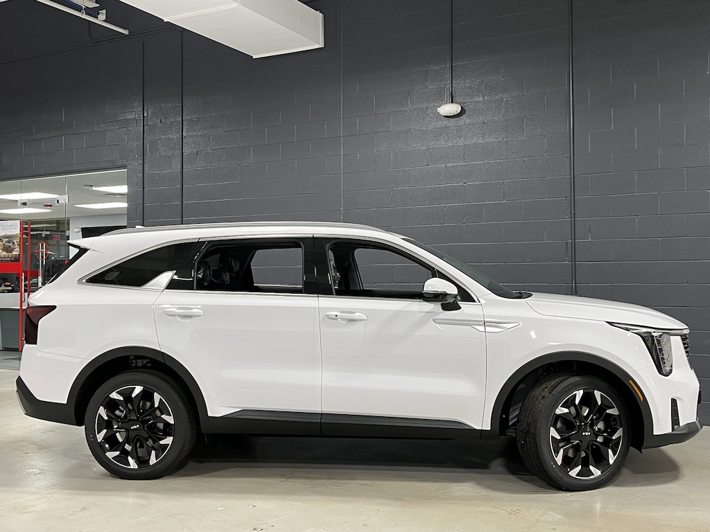 New 2026 Kia Sorento EX SUV