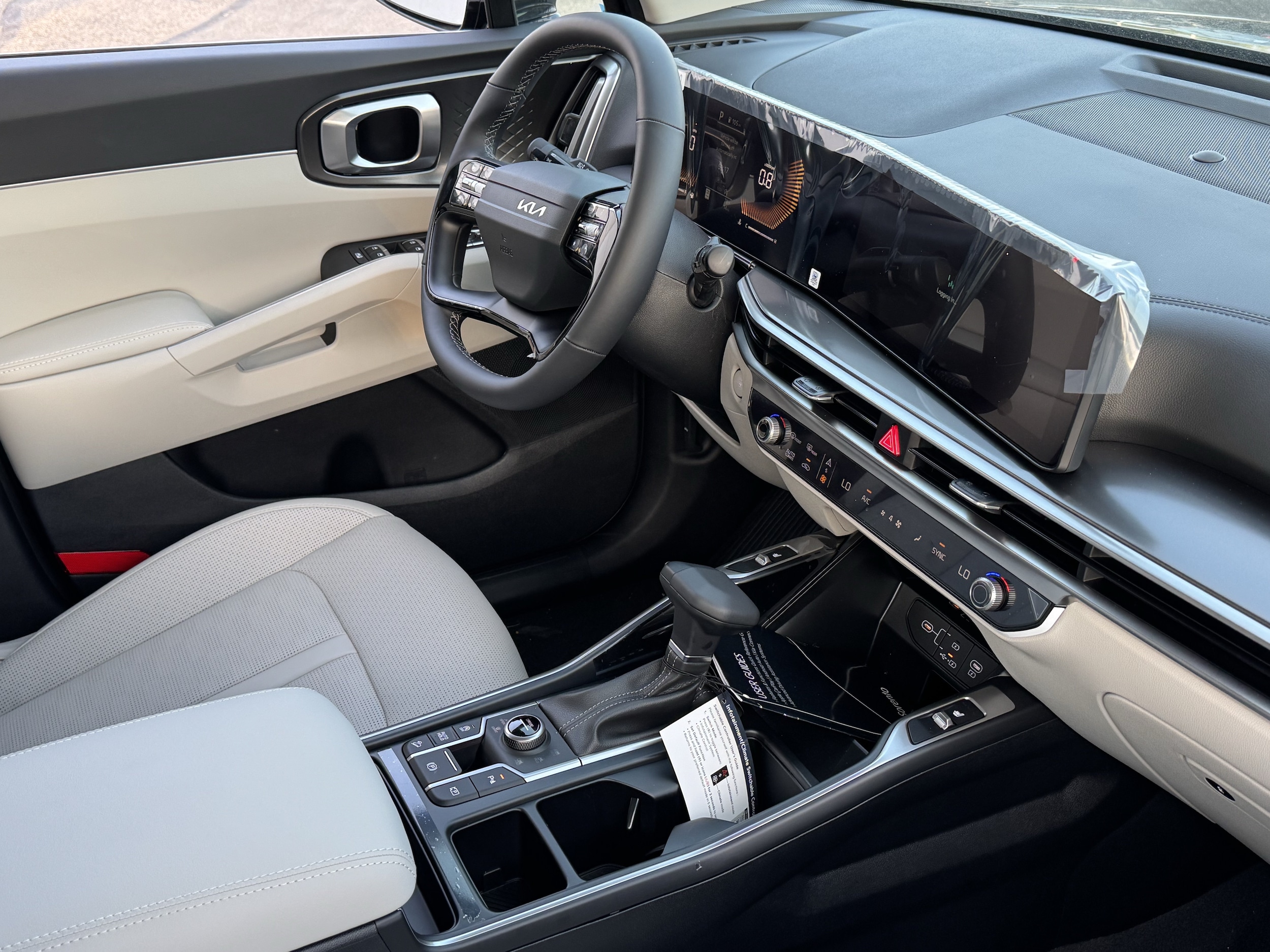 2026 Kia Sorento S - Photo 8