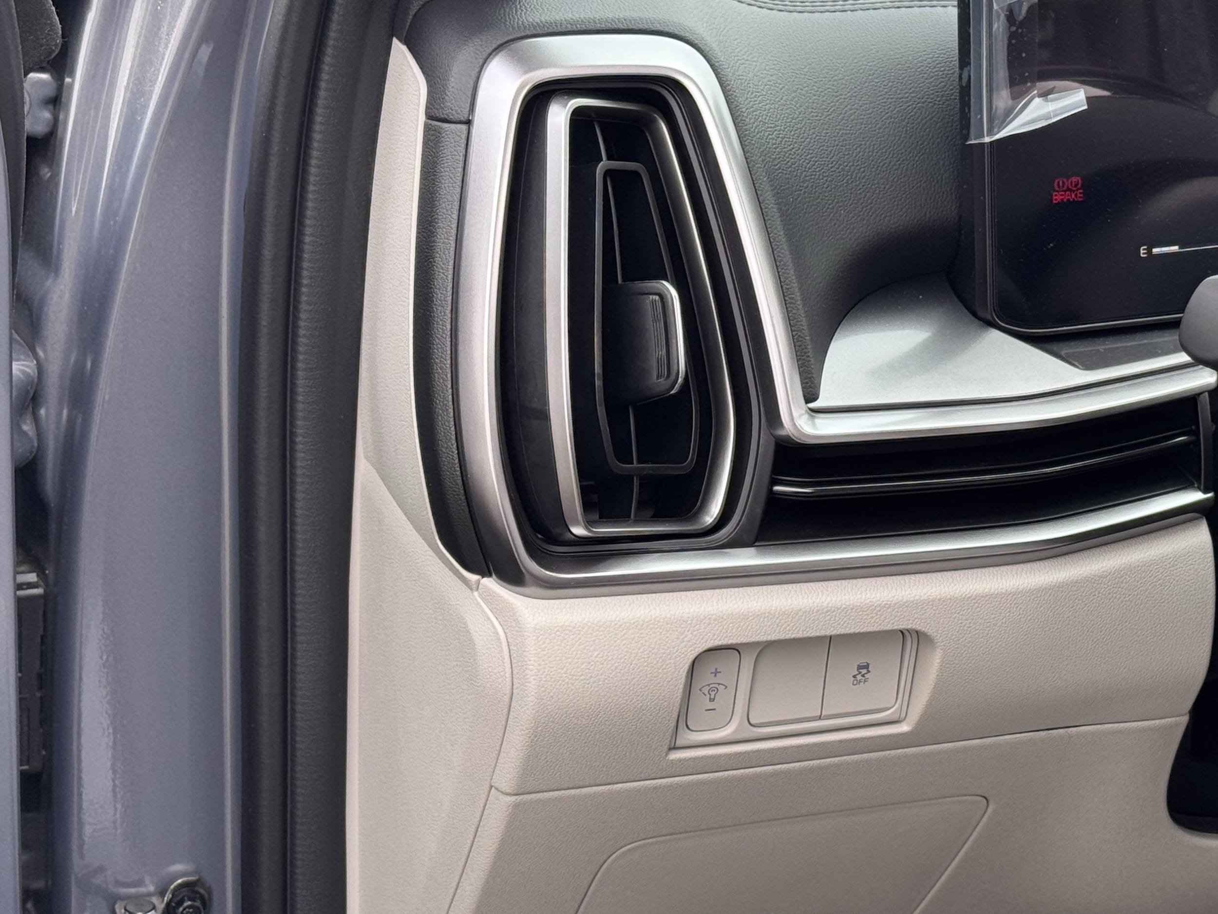 2025 Kia Sorento S - Photo 25