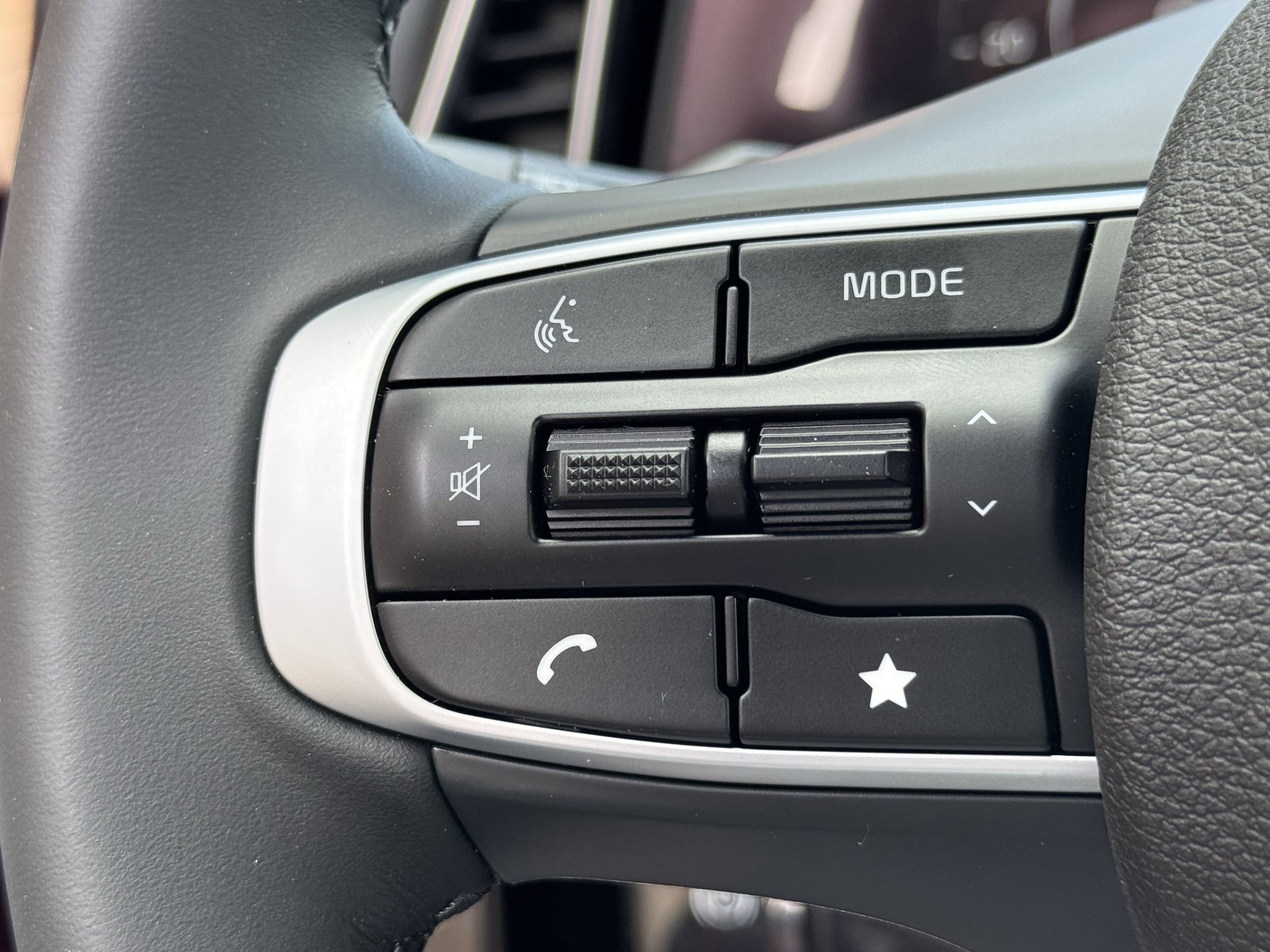 2025 Kia Sportage SX Prestige - Photo 11