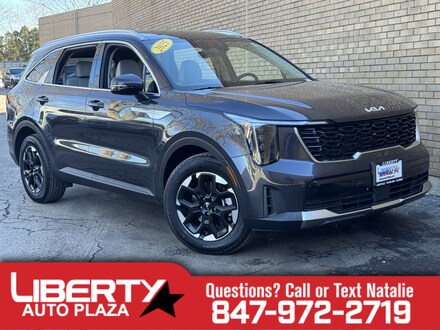 2025 Kia Sorento S SUV